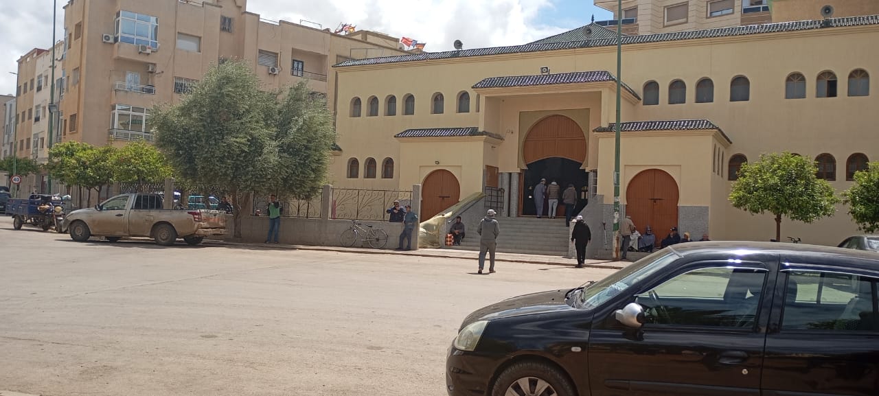 ساكنة المنصور تتنفس الصعداء بعد اخلاء السويقة العشوائية من الباعة المتجولين ساكنة المنصور تتنفس الصعداء بعد اخلاء السويقة العشوائية من الباعة المتجولين