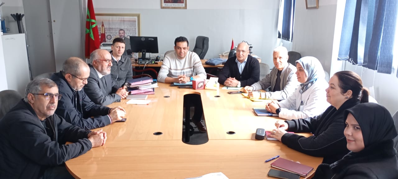 جمعية أصدقاء مستشفى محمد الخامس تجدد أواصر التعاون مع مدير المؤسسة الاستشفائية بمكناس جمعية أصدقاء مستشفى محمد الخامس تجدد أواصر التعاون مع مدير المؤسسة الاستشفائية بمكناس