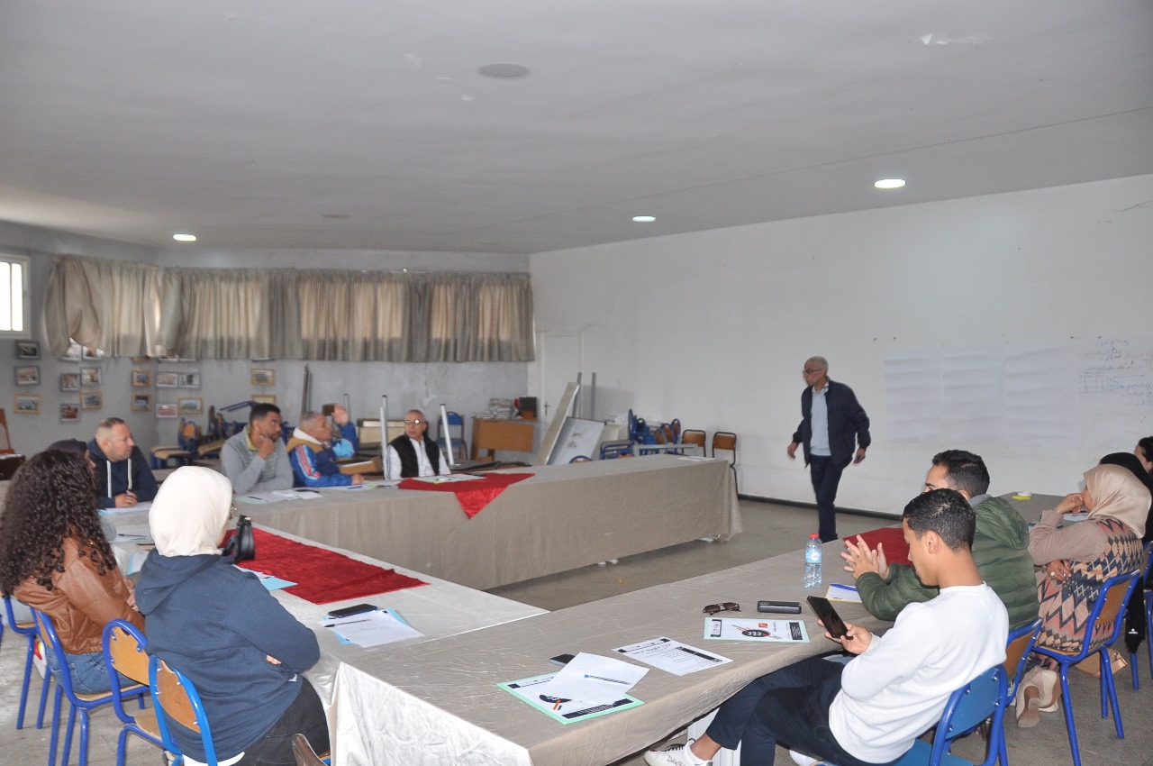 الخميسات: ورشة تكوينية تسلط الضوء على برنامج عمل الجماعة وتعزيز الديمقراطية التشاركية الخميسات: ورشة تكوينية تسلط الضوء على برنامج عمل الجماعة وتعزيز الديمقراطية التشاركية