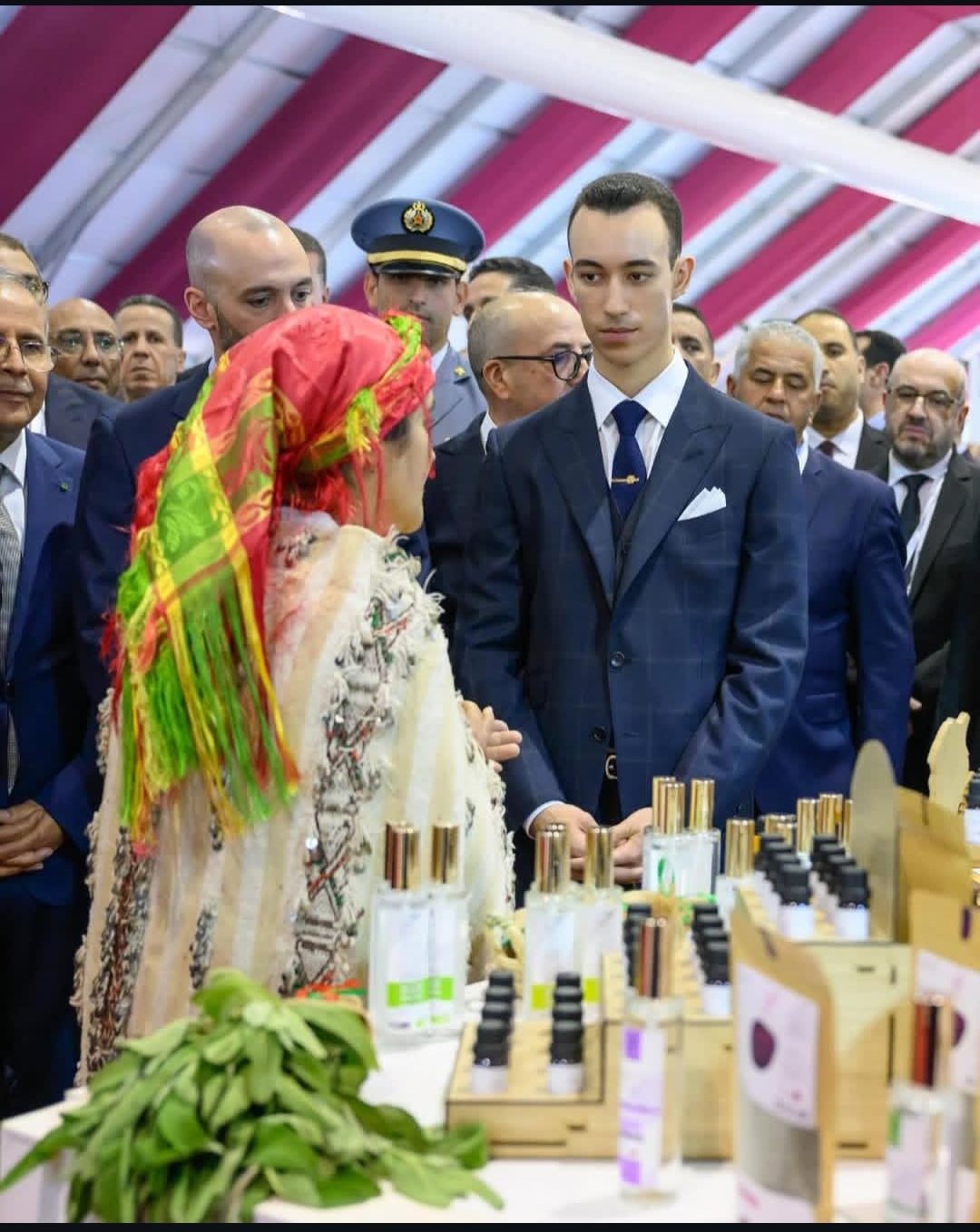 صاحب السمو الملكي ولي العهد الأمير مولاي الحسن يترأس بمكناس افتتاح الدورة الـ 17 للملتقى الدولي للفلاحة بالمغرب صاحب السمو الملكي ولي العهد الأمير مولاي الحسن يترأس بمكناس افتتاح الدورة الـ 17 للملتقى الدولي للفلاحة بالمغرب