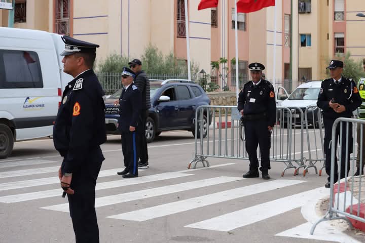 التنويه بالمجهودات الجبارة التي بذلها السادة الأشراف رجال ونساء الأمن الوطني بمكناس خلال افتتاح الملتقى الدولي للفلاحة بالمغرب في دورته 17 بمكناس، تعتبر واجبًا وطنيًا واعترافًا بتضحياتهم وجهودهم المخلصة في خدمة المجتمع.