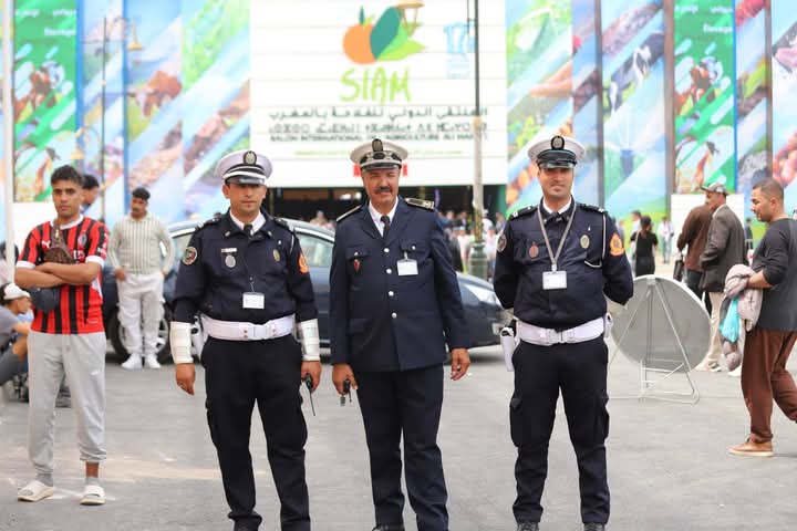 التنويه بالمجهودات الجبارة التي بذلها السادة الأشراف رجال ونساء الأمن الوطني بمكناس خلال افتتاح الملتقى الدولي للفلاحة بالمغرب في دورته 17 بمكناس، تعتبر واجبًا وطنيًا واعترافًا بتضحياتهم وجهودهم المخلصة في خدمة المجتمع.