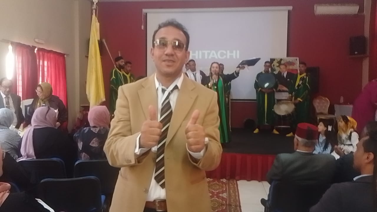 مكناس الفيدرالية الإقليمية لجمعيات الآباء والامهات وأولياء الامور بمكناس تحتفي بنساءها وتكرم اطرها ووجوه اعلامية بمناسبة عيد الام والمرأة بمركز النسيج الجمعوي حمرية. مكناس الفيدرالية الإقليمية لجمعيات الآباء والامهات وأولياء الامور بمكناس تحتفي بنساءها وتكرم اطرها ووجوه اعلامية بمناسبة عيد الام والمرأة بمركز النسيج الجمعوي حمرية.