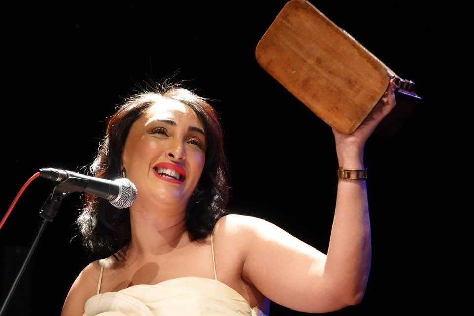 في نسخة ناجحة إسدال الستار على الدورة 14 من مهرجان مكناس للدراما والتلفزيون: تألق درامي وتكريم للإبداع المغربي تتويجات واعترافات بابداع فني واعد في نسخة ناجحة إسدال الستار على الدورة 14 من مهرجان مكناس للدراما والتلفزيون: تألق درامي وتكريم للإبداع المغربي تتويجات واعترافات بابداع فني واعد