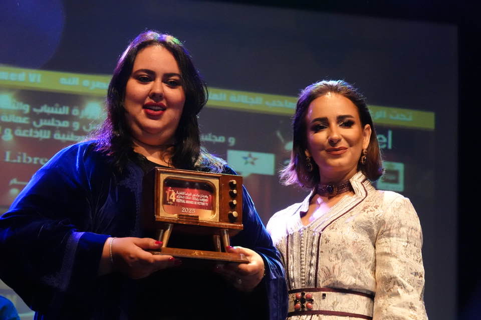 في نسخة ناجحة إسدال الستار على الدورة 14 من مهرجان مكناس للدراما والتلفزيون: تألق درامي وتكريم للإبداع المغربي تتويجات واعترافات بابداع فني واعد في نسخة ناجحة إسدال الستار على الدورة 14 من مهرجان مكناس للدراما والتلفزيون: تألق درامي وتكريم للإبداع المغربي تتويجات واعترافات بابداع فني واعد