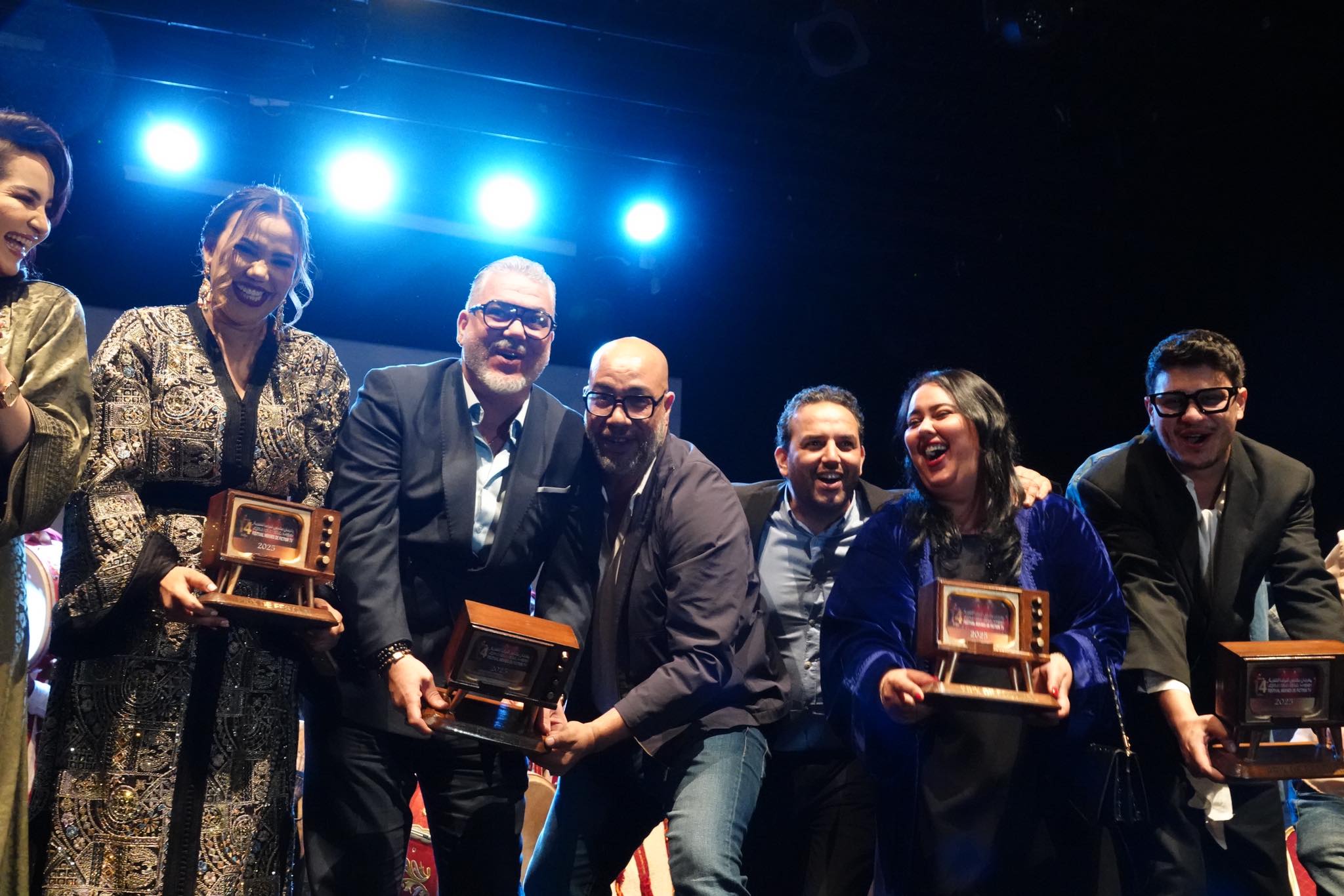 في نسخة ناجحة إسدال الستار على الدورة 14 من مهرجان مكناس للدراما والتلفزيون: تألق درامي وتكريم للإبداع المغربي تتويجات واعترافات بابداع فني واعد في نسخة ناجحة إسدال الستار على الدورة 14 من مهرجان مكناس للدراما والتلفزيون: تألق درامي وتكريم للإبداع المغربي تتويجات واعترافات بابداع فني واعد