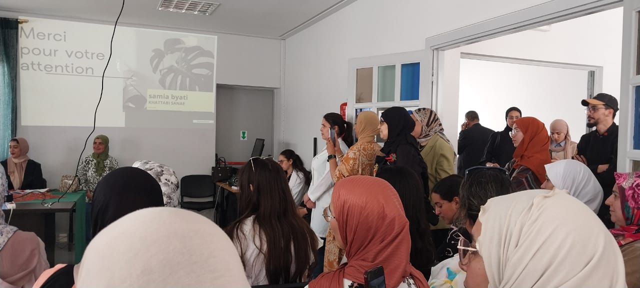 المركب الاجتماعي التربوي والرياضي رياض الزيتون ينظم لقاء تواصلي تخليدا للذكرى العشرون لانطلاق المبادرة الوطنية للتنمية البشرية