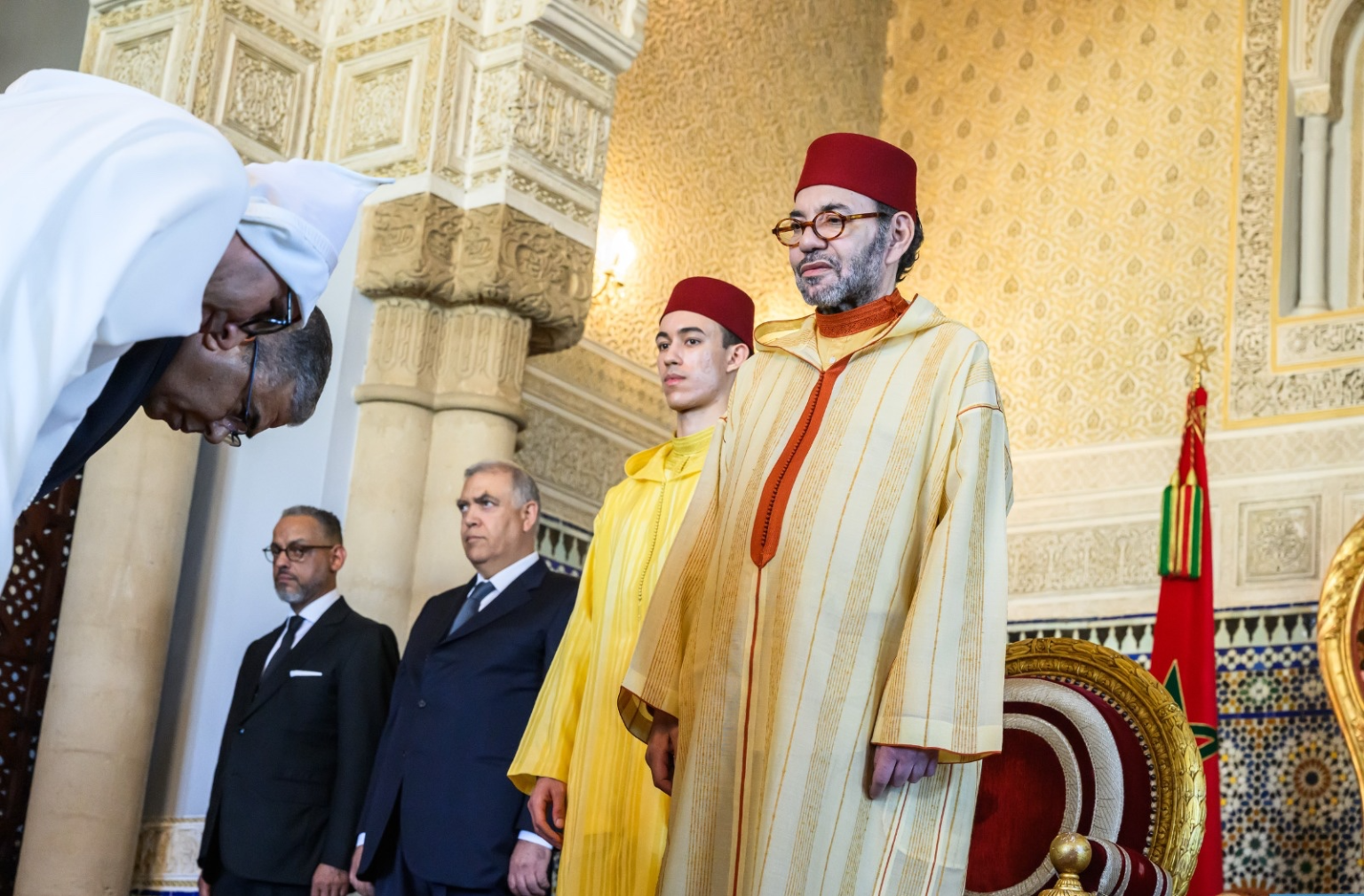 جلالة الملك يستقبل الولاة والعمال الجدد المعينين بالإدارة الترابية والمركزية