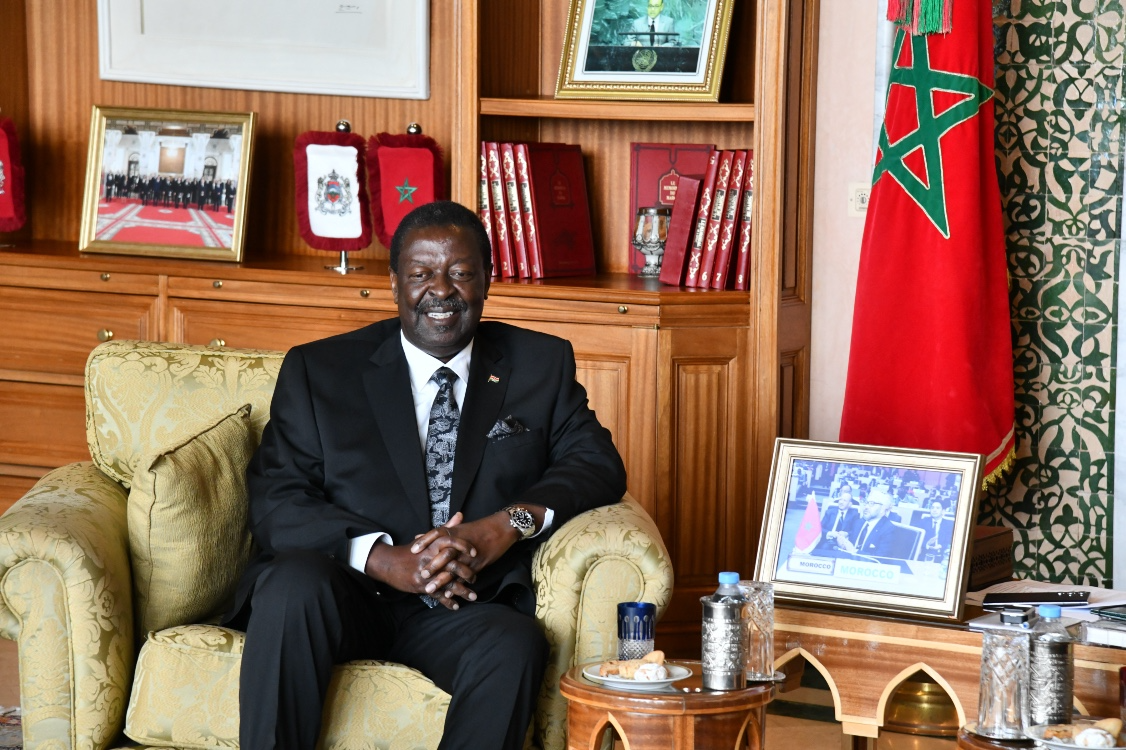 كينيا تعتبر المخطط المغربي للحكم الذاتي بمثابة المقاربة الوحيدة المستدامة لتسوية قضية الصحراء، وتشيد بالتوافق الدولي المتزايد والدينامية التي يقودها جلالة الملك لفائدة هذا المخطط