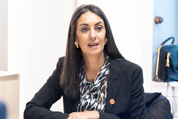 جوائز “أفريكان بانكر أواردس” تتوج السيدة فتاح، كأفضل وزيرة مالية في إفريقيا للسنة جوائز “أفريكان بانكر أواردس” تتوج السيدة فتاح، كأفضل وزيرة مالية في إفريقيا للسنة