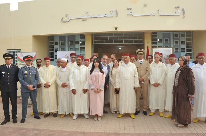 زيارة السيد عامل عمالة مكناس مباشرة بعد صلاة عيد الاضحى مؤسسة الرعاية الاجتماعية للمسنين زيارة السيد عامل عمالة مكناس مباشرة بعد صلاة عيد الاضحى مؤسسة الرعاية الاجتماعية للمسنين