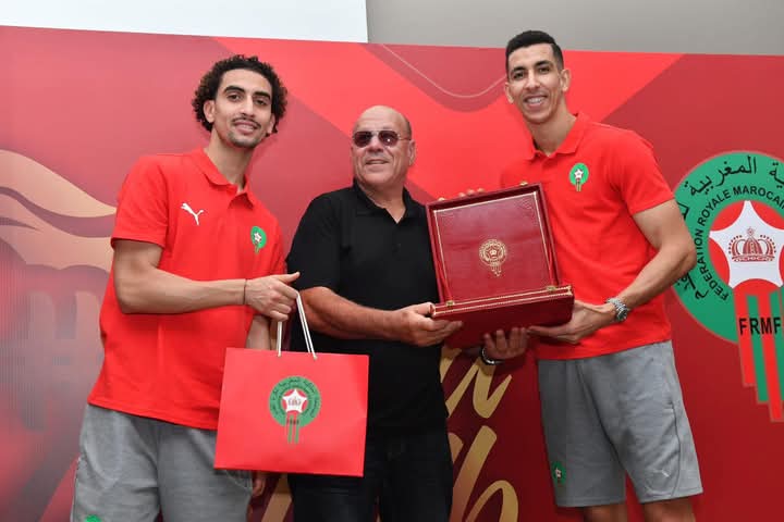 فاس .. الجامعة الملكية المغربية لكرة القدم تقيم حفل استقبال على شرف لاعبين دوليين سابقين فاس .. الجامعة الملكية المغربية لكرة القدم تقيم حفل استقبال على شرف لاعبين دوليين سابقين