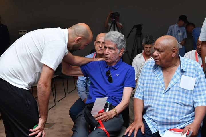 فاس .. الجامعة الملكية المغربية لكرة القدم تقيم حفل استقبال على شرف لاعبين دوليين سابقين فاس .. الجامعة الملكية المغربية لكرة القدم تقيم حفل استقبال على شرف لاعبين دوليين سابقين