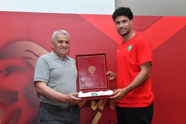 فاس .. الجامعة الملكية المغربية لكرة القدم تقيم حفل استقبال على شرف لاعبين دوليين سابقين فاس .. الجامعة الملكية المغربية لكرة القدم تقيم حفل استقبال على شرف لاعبين دوليين سابقين