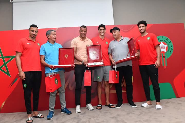 فاس .. الجامعة الملكية المغربية لكرة القدم تقيم حفل استقبال على شرف لاعبين دوليين سابقين فاس .. الجامعة الملكية المغربية لكرة القدم تقيم حفل استقبال على شرف لاعبين دوليين سابقين