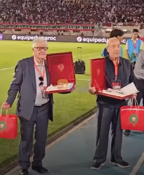 تكريم قدماء  المنتخب الوطني والصحافة الرياضية يتقدمهم حميدوش والشرايبي