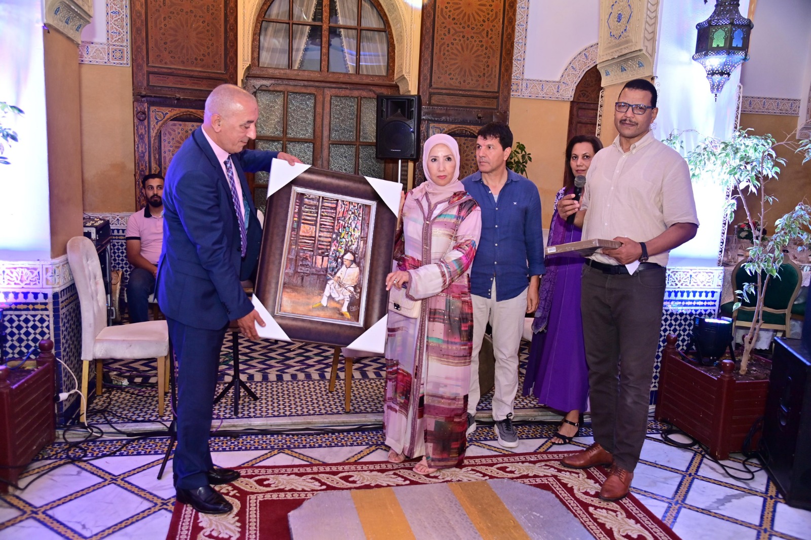 أطباء أمراض القلب يلتئمون في يوم علمي بمكناس ويكتشفون مميزات المدينة التاريخية والحضارية أطباء أمراض القلب يلتئمون في يوم علمي بمكناس ويكتشفون مميزات المدينة التاريخية والحضارية