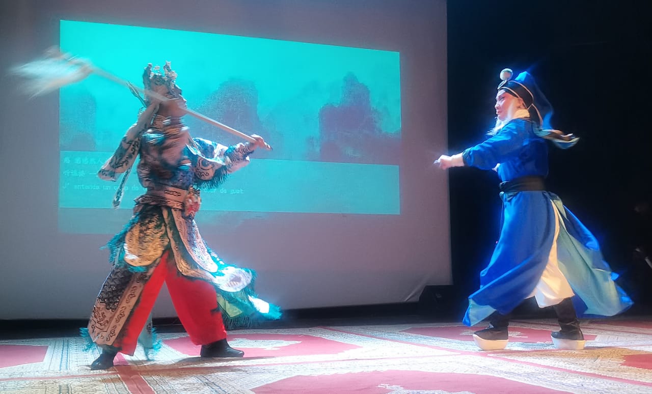 المركز الثقافي الصيني بالرباط بشراكة مع الجمعية الصينية لفناني المسرح ينظمان فعالية ثقافية المركز الثقافي الصيني بالرباط بشراكة مع الجمعية الصينية لفناني المسرح ينظمان فعالية ثقافية
