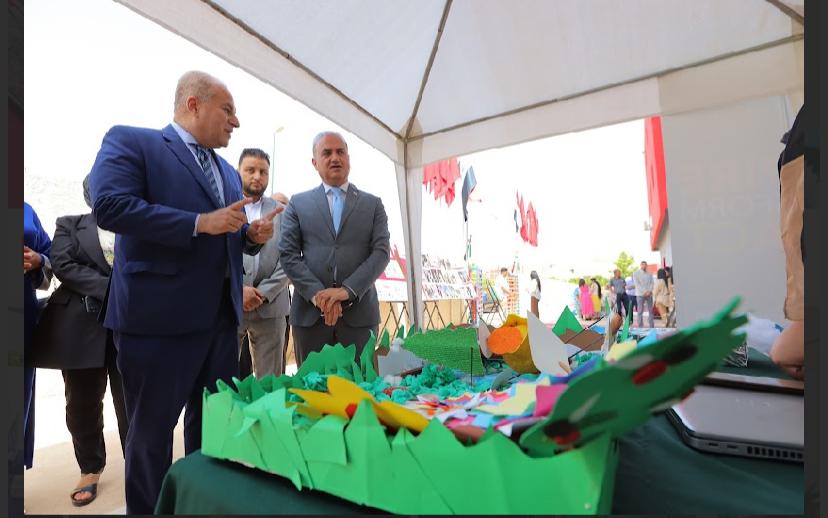 سفيرة الوحدة الترابية و المديرة التربوية لمجموعة مدارس لافوندسيون وسعادة سفير جمهورية العراق السيد عماد مرزا وسعادة سفير جمهورية مصر العربية السيد احمد نهاد عبد اللطيف وعمداء الجامعات و اكادميين ودكاترة وباحثين ، يفتتحون ملتقى لافوندسيون للتربية البيئية والتنمية المستدامة في دورته الثالثة