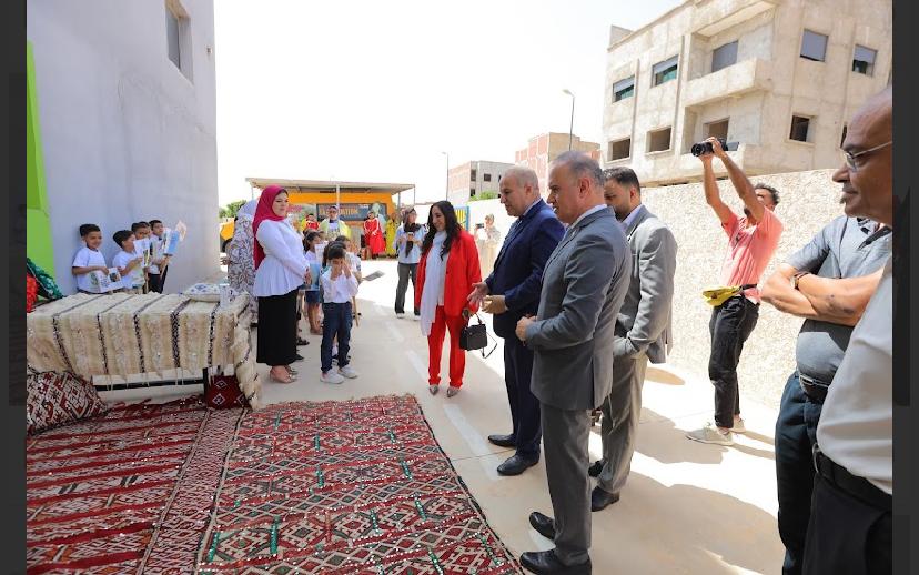 سفيرة الوحدة الترابية و المديرة التربوية لمجموعة مدارس لافوندسيون وسعادة سفير جمهورية العراق السيد عماد مرزا وسعادة سفير جمهورية مصر العربية السيد احمد نهاد عبد اللطيف وعمداء الجامعات و اكادميين ودكاترة وباحثين ، يفتتحون ملتقى لافوندسيون للتربية البيئية والتنمية المستدامة في دورته الثالثة