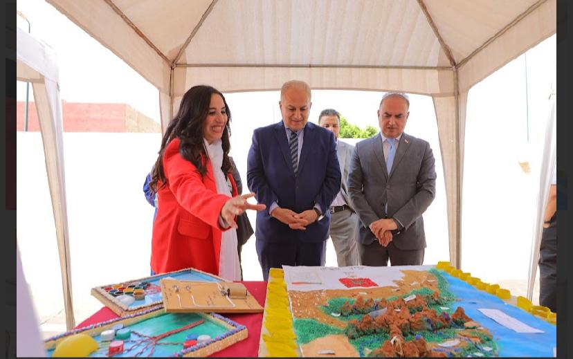 سفيرة الوحدة الترابية و المديرة التربوية لمجموعة مدارس لافوندسيون وسعادة سفير جمهورية العراق السيد عماد مرزا وسعادة سفير جمهورية مصر العربية السيد احمد نهاد عبد اللطيف وعمداء الجامعات و اكادميين ودكاترة وباحثين ، يفتتحون ملتقى لافوندسيون للتربية البيئية والتنمية المستدامة في دورته الثالثة