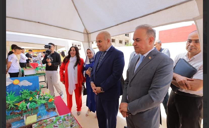 سفيرة الوحدة الترابية و المديرة التربوية لمجموعة مدارس لافوندسيون وسعادة سفير جمهورية العراق السيد عماد مرزا وسعادة سفير جمهورية مصر العربية السيد احمد نهاد عبد اللطيف وعمداء الجامعات و اكادميين ودكاترة وباحثين ، يفتتحون ملتقى لافوندسيون للتربية البيئية والتنمية المستدامة في دورته الثالثة