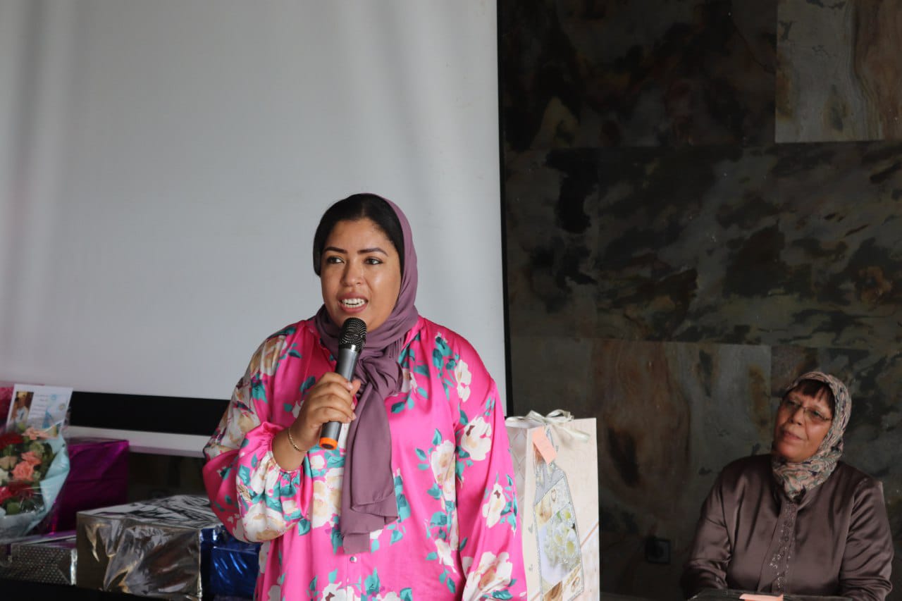 تقاعد لا يشبه الغياب: البريدية تودّع نبضها الإداري في وداع يليق بالكبار تقاعد لا يشبه الغياب: البريدية تودّع نبضها الإداري في وداع يليق بالكبار