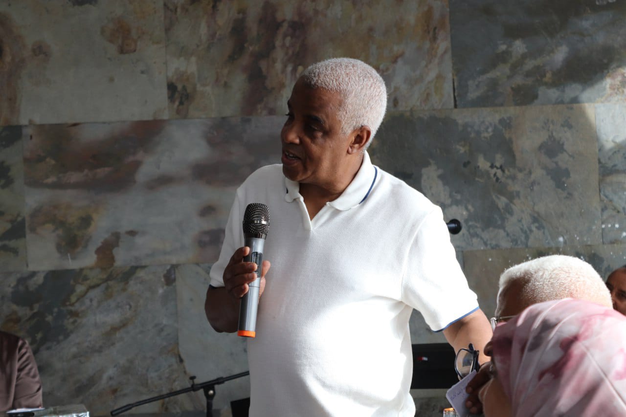 تقاعد لا يشبه الغياب: البريدية تودّع نبضها الإداري في وداع يليق بالكبار تقاعد لا يشبه الغياب: البريدية تودّع نبضها الإداري في وداع يليق بالكبار