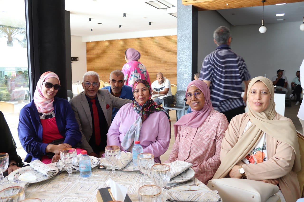 تقاعد لا يشبه الغياب: البريدية تودّع نبضها الإداري في وداع يليق بالكبار تقاعد لا يشبه الغياب: البريدية تودّع نبضها الإداري في وداع يليق بالكبار