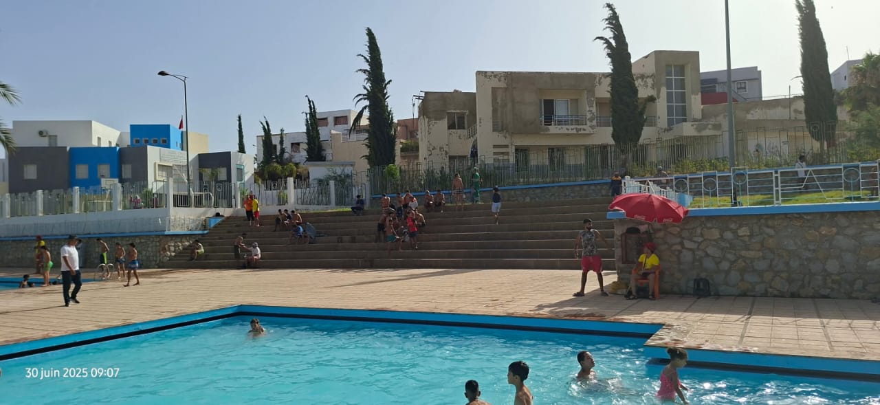 نجاح مجلس جماعة مكناس في فتح مسبحي 20 غشت والمسبح البلدي 1  بوعماير صباح يوم 14 و 30 يونيو الجاري2025