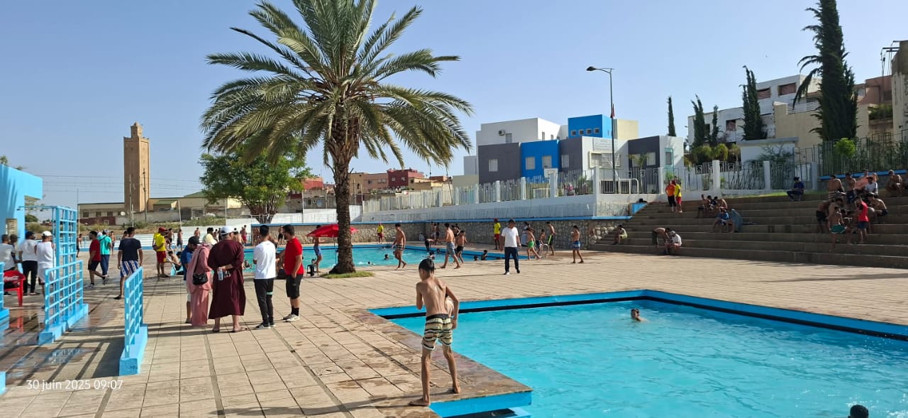 نجاح مجلس جماعة مكناس في فتح مسبحي 20 غشت والمسبح البلدي 1  بوعماير صباح يوم 14 و 30 يونيو الجاري2025