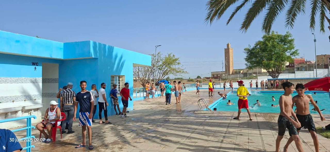 نجاح مجلس جماعة مكناس في فتح مسبحي 20 غشت والمسبح البلدي 1  بوعماير صباح يوم 14 و 30 يونيو الجاري2025