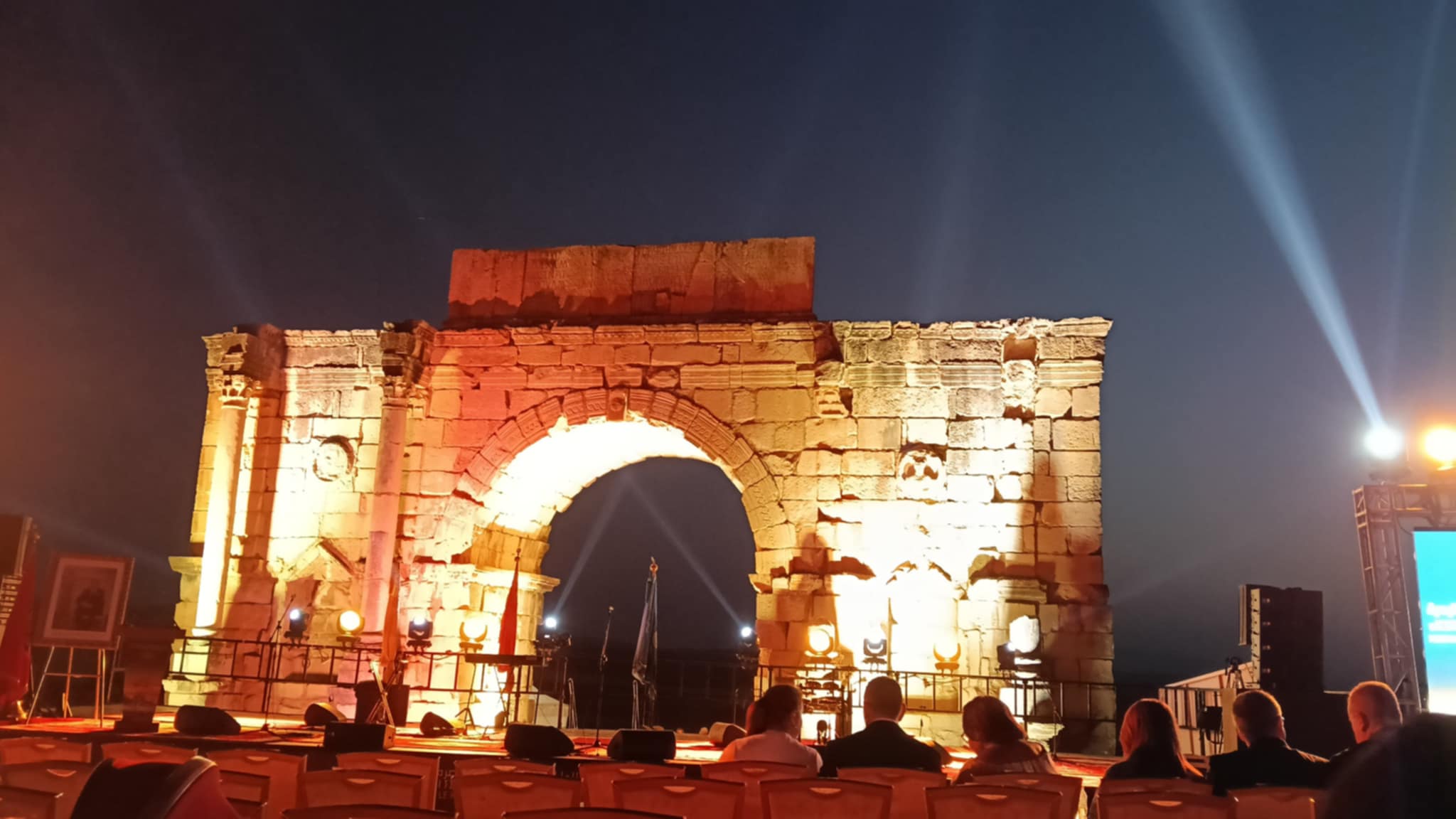 مكناس واستشراف رؤية جديدة للمهرجانات. مكناس واستشراف رؤية جديدة للمهرجانات.