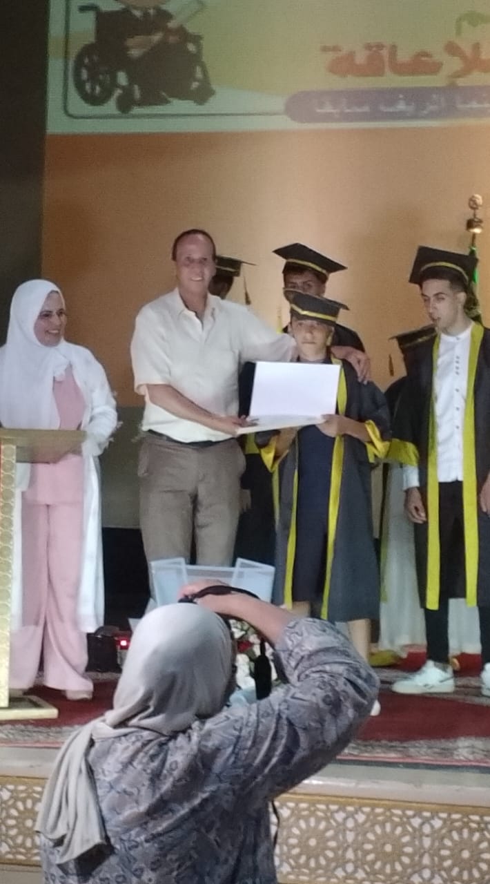 الحفل الختامي للموسم الدراسي لأطفال الجمعية الإسماعيلية للمعاقين جسديا بمكناس الحفل الختامي للموسم الدراسي لأطفال الجمعية الإسماعيلية للمعاقين جسديا بمكناس