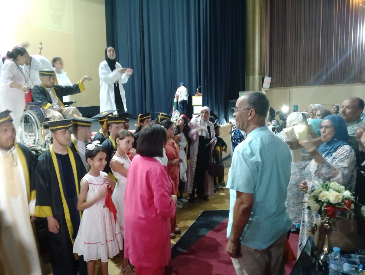 الحفل الختامي للموسم الدراسي لأطفال الجمعية الإسماعيلية للمعاقين جسديا بمكناس الحفل الختامي للموسم الدراسي لأطفال الجمعية الإسماعيلية للمعاقين جسديا بمكناس