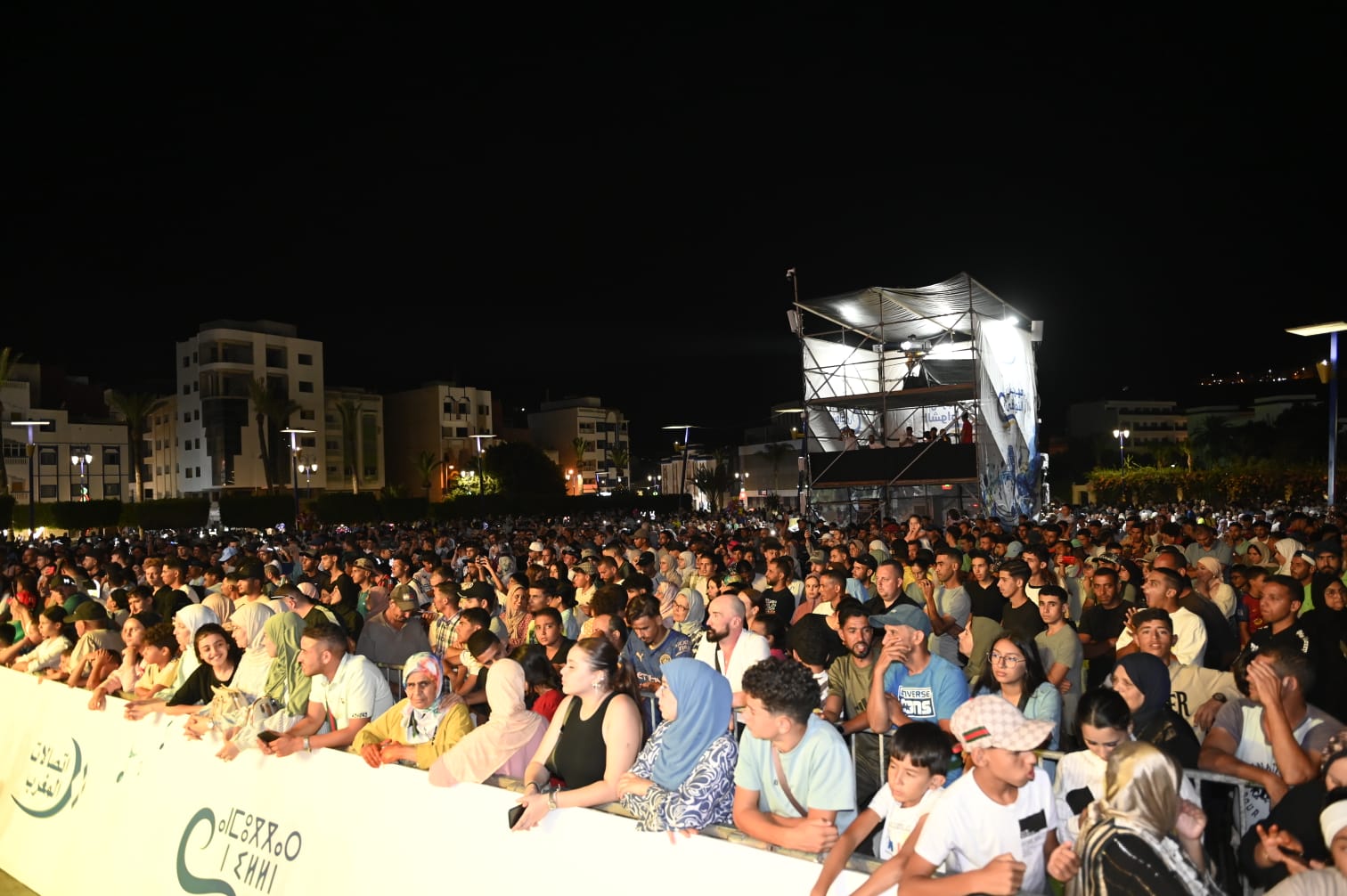 الحسيمة تحتفي بالصيف: انطلاق مهرجان الشواطئ لاتصالات المغرب وسط أجواء احتفالية متميزة الحسيمة تحتفي بالصيف: انطلاق مهرجان الشواطئ لاتصالات المغرب وسط أجواء احتفالية متميزة
