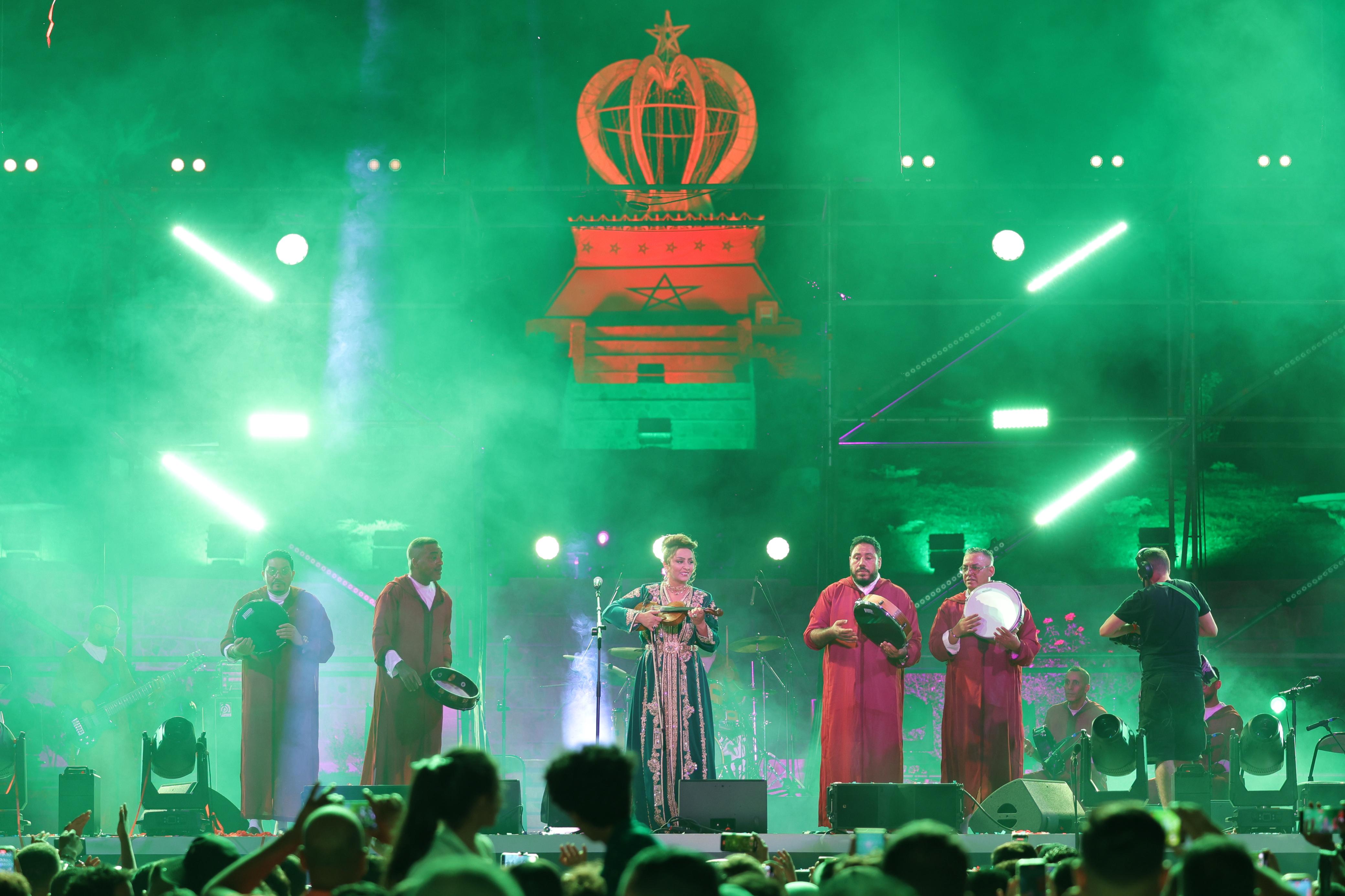 مهرجان إفران الدولي يفتتح نسخته السابعة وسط أجواء احتفالية كبيرة مهرجان إفران الدولي يفتتح نسخته السابعة وسط أجواء احتفالية كبيرة