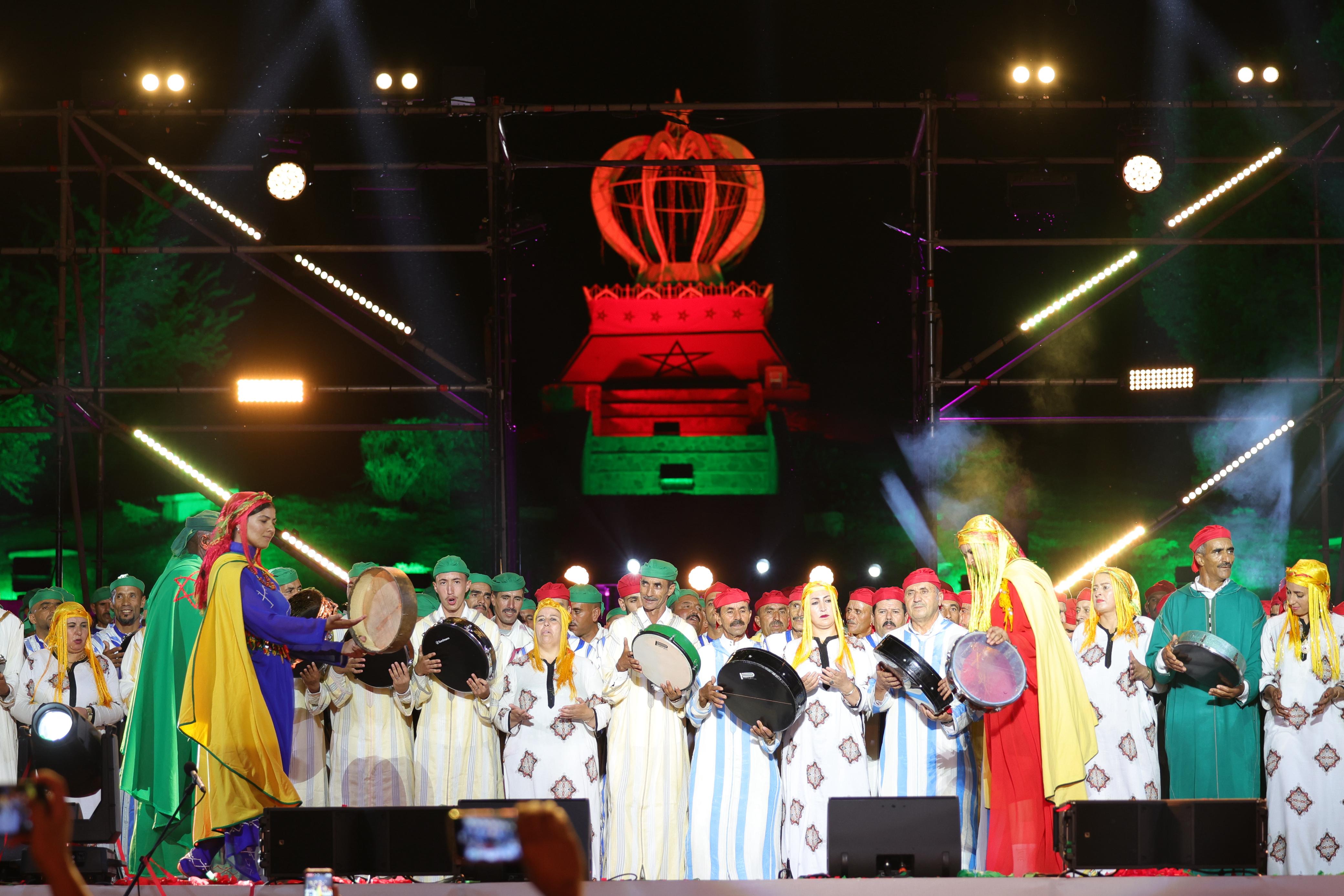 مهرجان إفران الدولي يفتتح نسخته السابعة وسط أجواء احتفالية كبيرة مهرجان إفران الدولي يفتتح نسخته السابعة وسط أجواء احتفالية كبيرة