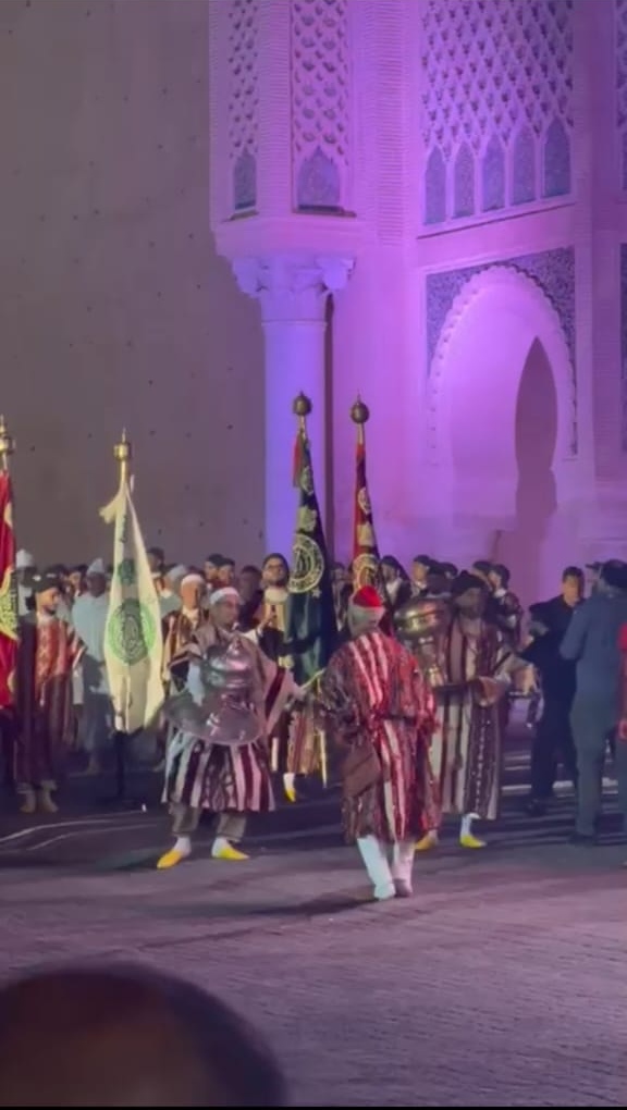 أزيد من 300 ألف شخص تتبعوا فقراته مهرجان عيساوة بمكناس يؤكد مكانته ضمن أبرز المواعيد الثقافية بالمغرب أزيد من 300 ألف شخص تتبعوا فقراته مهرجان عيساوة بمكناس يؤكد مكانته ضمن أبرز المواعيد الثقافية بالمغرب