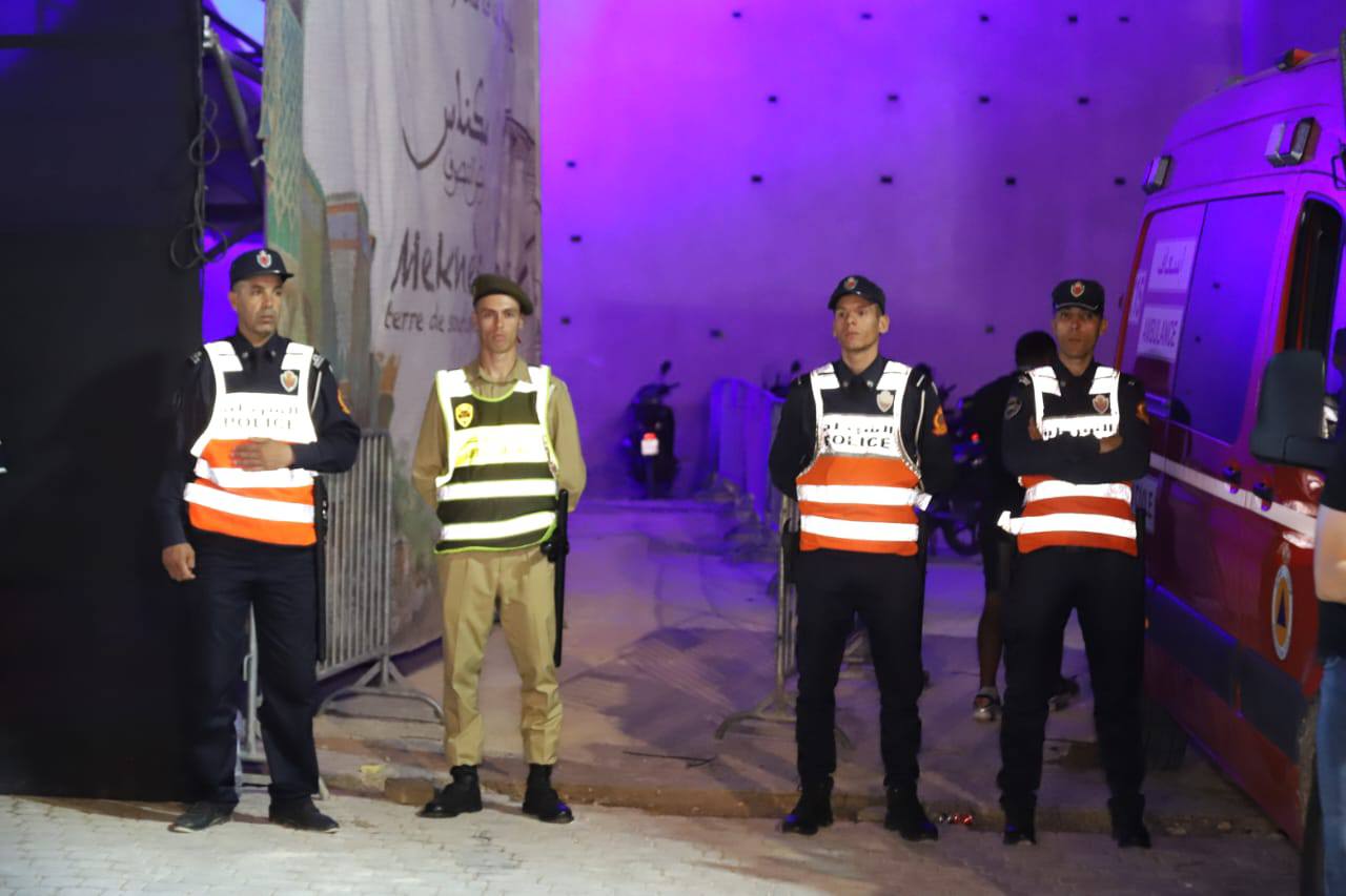 أمن مكناس يؤمن الاف الجماهير الحاضرة لمهرجان عيساوة الدولي