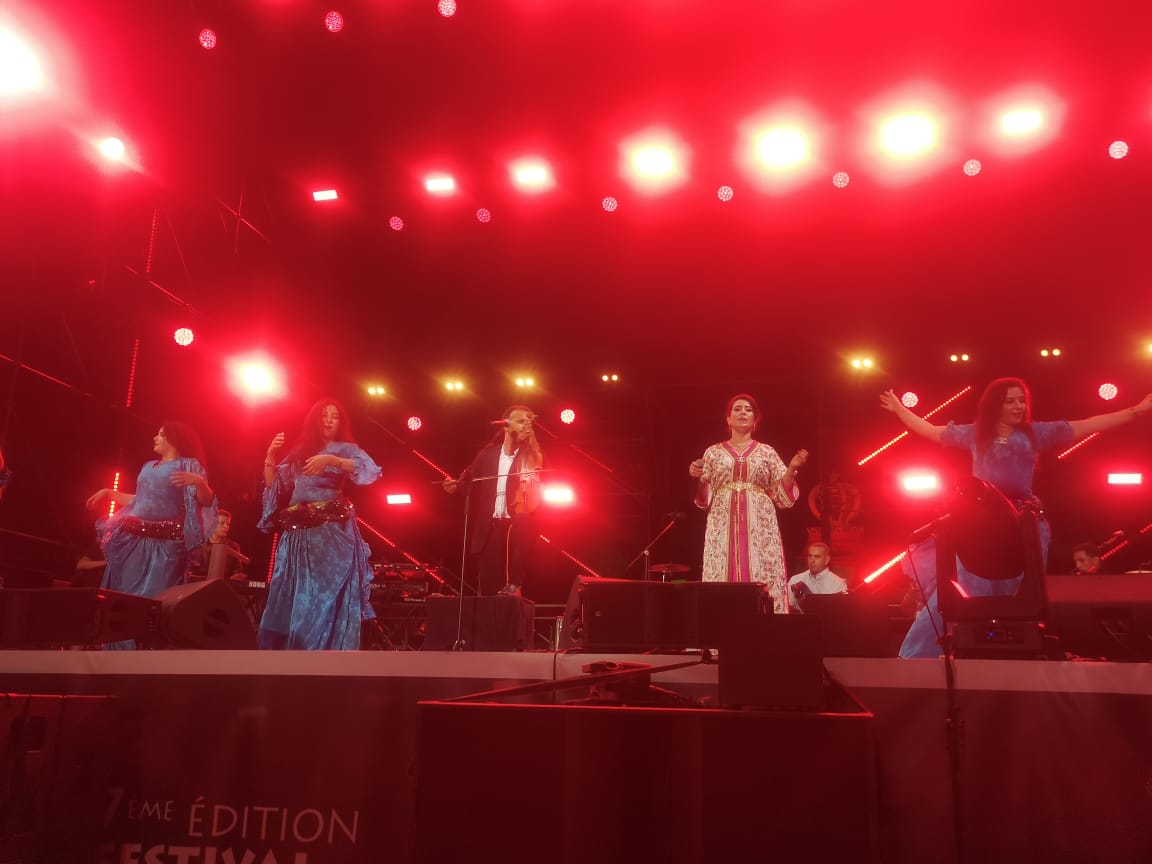 مهرجان إفران الدولي النسخة السابعة يستقطب ازيد من 300الف زائر مهرجان إفران الدولي النسخة السابعة يستقطب ازيد من 300الف زائر