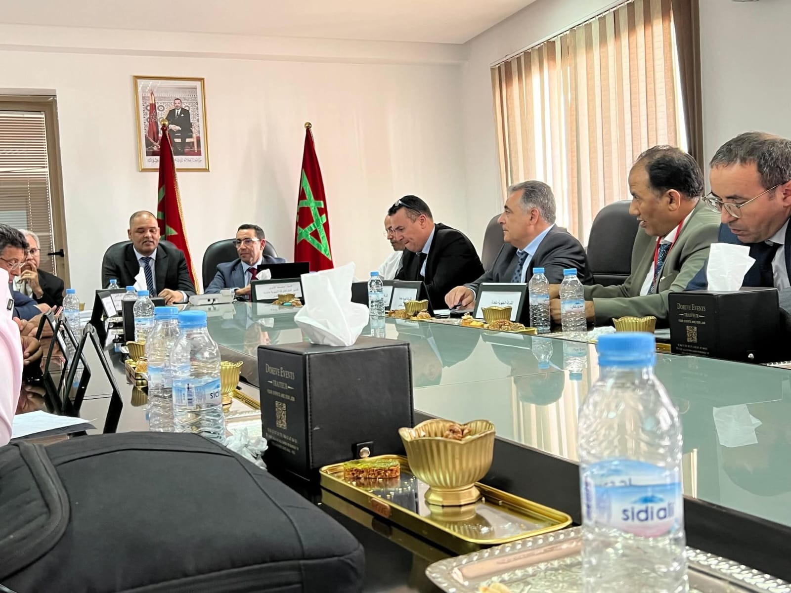 اجتماع استتنائي لرئيس مجموع الجماعات الترابية للتوزيع فاس مكناس مع الشركة الجهوية متعددة الخدمات فاس مكناس اجتماع استتنائي لرئيس مجموع الجماعات الترابية للتوزيع فاس مكناس مع الشركة الجهوية متعددة الخدمات فاس مكناس