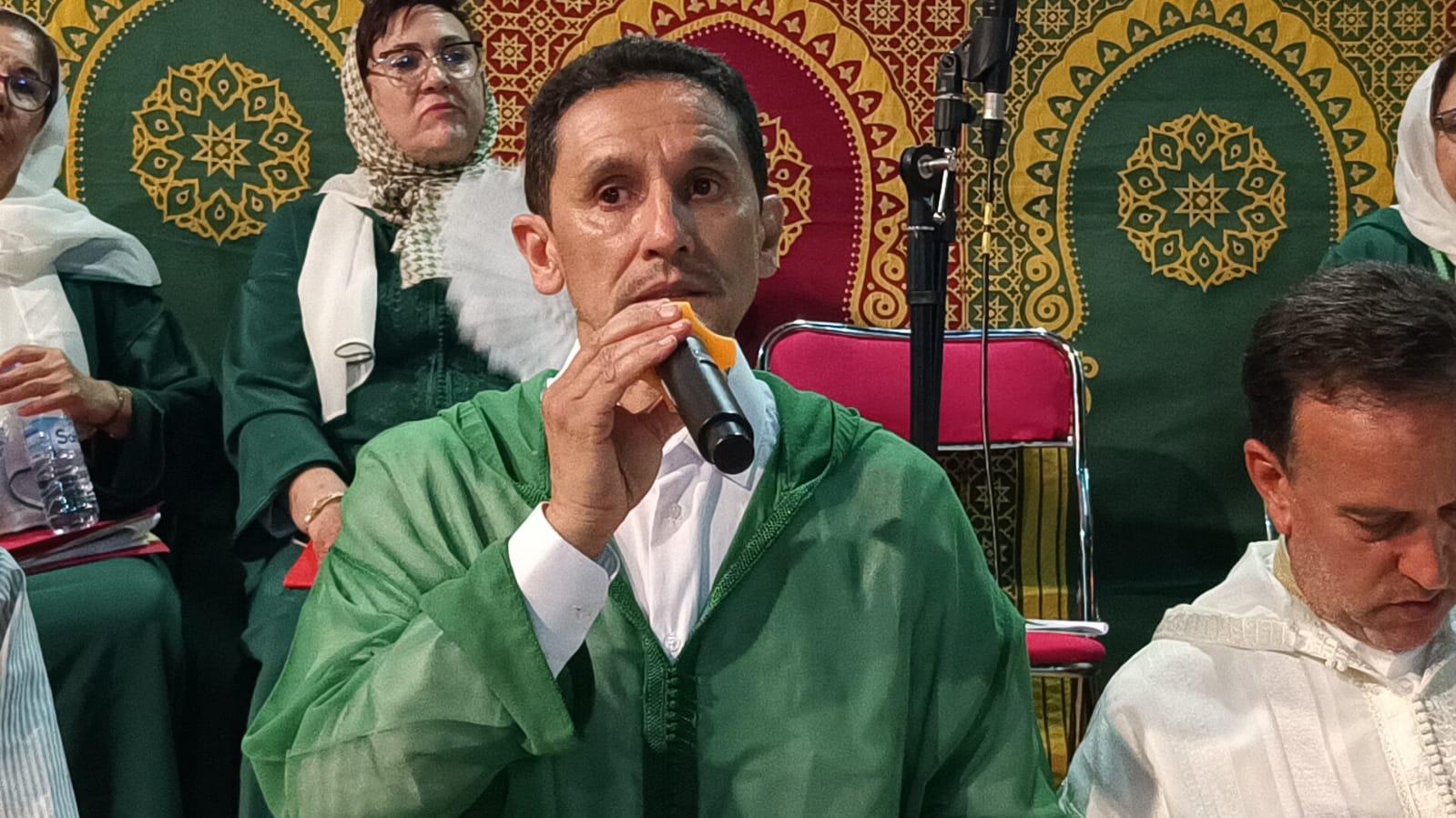 جمعية روح التراث الصوفي للمديح والسماع بمكناس تحيي ليلة صوفية بمزارة الضريح الإدريسي الأنور جمعية روح التراث الصوفي للمديح والسماع بمكناس تحيي ليلة صوفية بمزارة الضريح الإدريسي الأنور