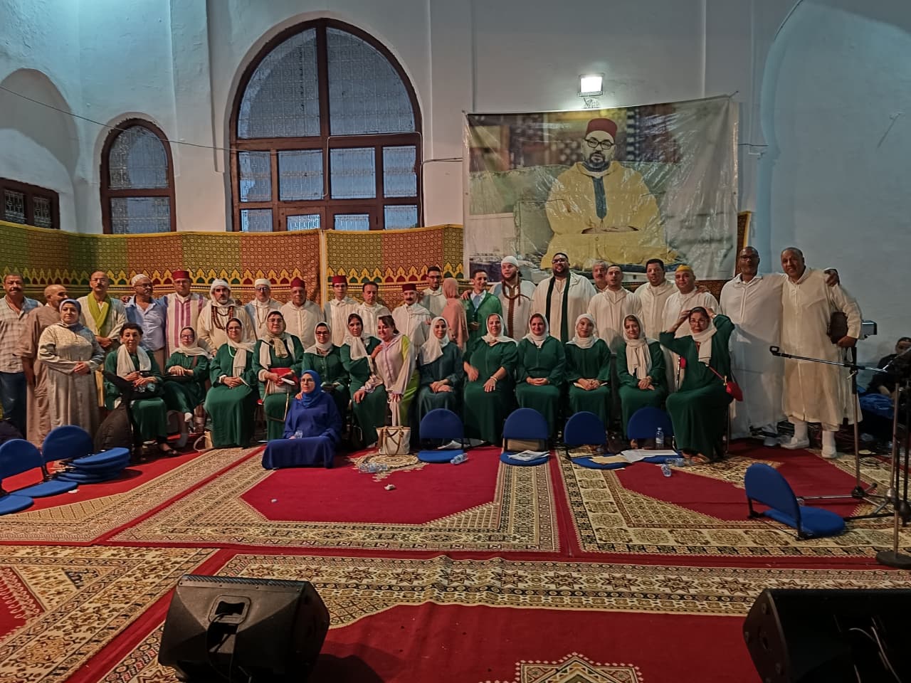 جمعية روح التراث الصوفي للمديح والسماع بمكناس تحيي ليلة صوفية بمزارة الضريح الإدريسي الأنور جمعية روح التراث الصوفي للمديح والسماع بمكناس تحيي ليلة صوفية بمزارة الضريح الإدريسي الأنور