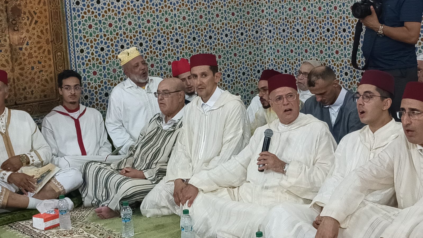 والي جهة فاس مكناس عامل عمالة مكناس يشرف على حفل افتتاح موسم مولاي إدريس الأكبر والي جهة فاس مكناس عامل عمالة مكناس يشرف على حفل افتتاح موسم مولاي إدريس الأكبر