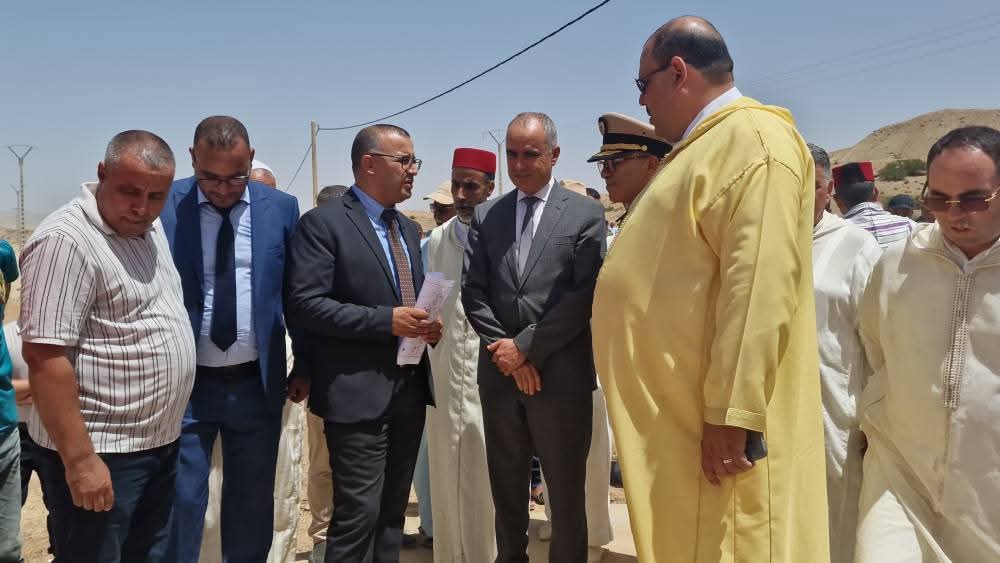 في إطار التدشينات التي قام بها السيد عامل إقليم جرسيف بجماعة مزكيتام، تم إعطاء الانطلاقة الفعلية لتزويد مجموعة من الدواوير بالماء الشروب