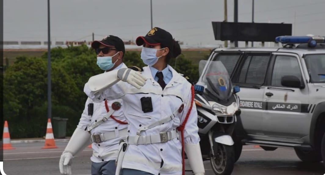 حملة الدرك الملكي في الحسيمة تعزيز الأمان على شاطئ تلايوسف حملة الدرك الملكي في الحسيمة تعزيز الأمان على شاطئ تلايوسف