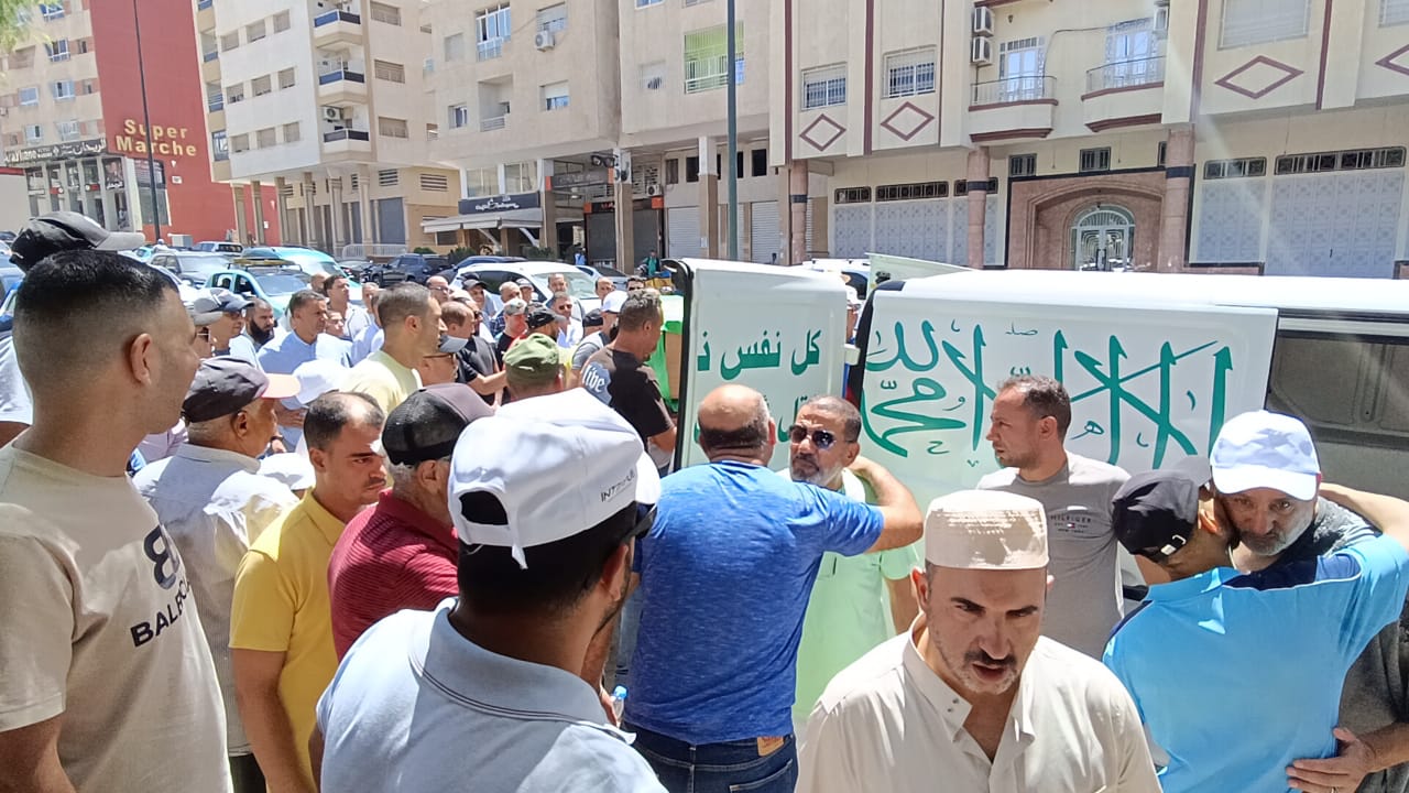 تشييع جثمان الراحل محمد ازهار الرفاعي إلى مثواه الأخير