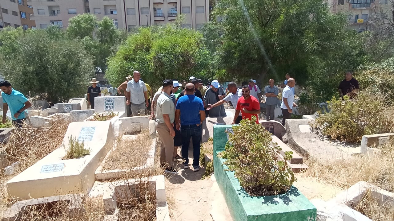 تشييع جثمان الراحل محمد ازهار الرفاعي إلى مثواه الأخير