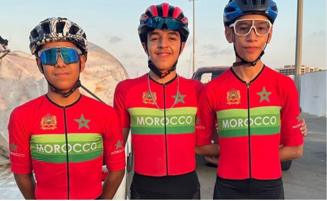 فتيان الدراجة المغربية يعودون بفضية من ليبيا.